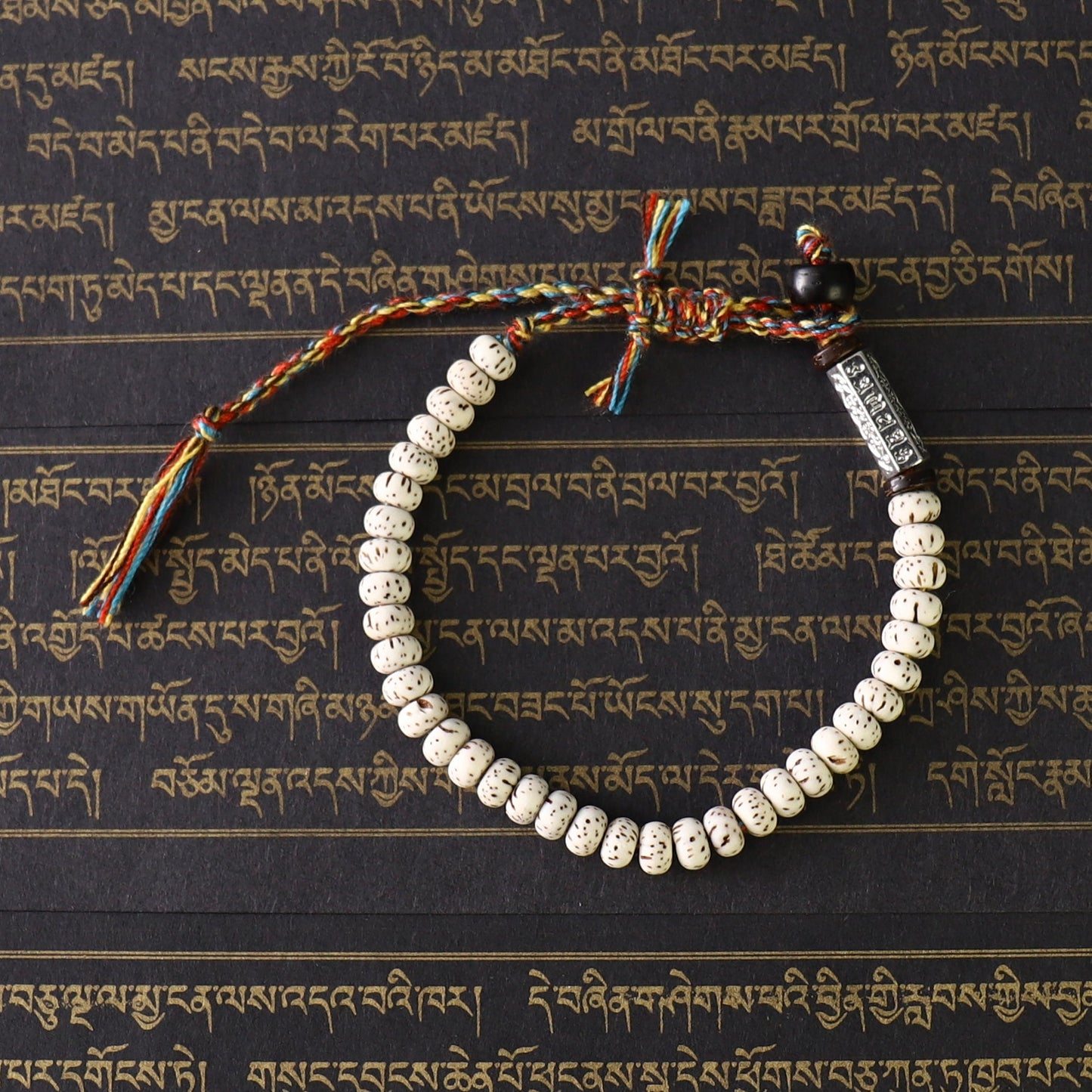 Buddhist Handcrafted Sandal Nature Bracelet for "Strength & Perseverance" (Vajrayana Amulet )