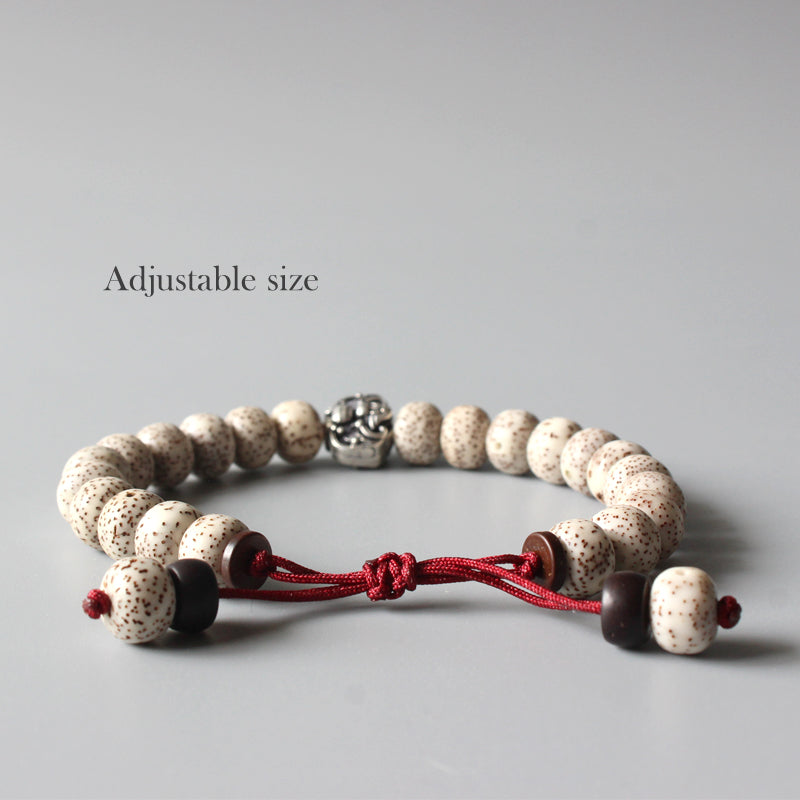 Buddhist Handcrafted Nature Sandalwood Enlightenment Bracelet with Bat Charm (Xingyue Bodhi Seeds)