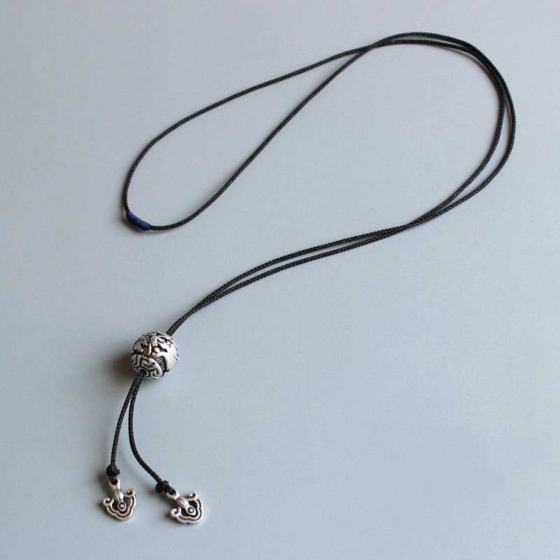 White Dragon Necklace (White Copper)