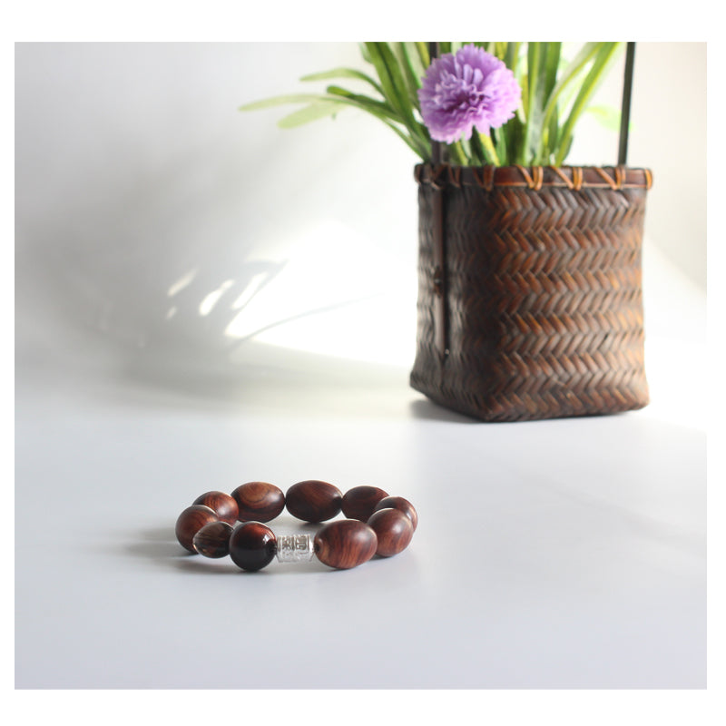 Buddhist Handcrafted Nature Sandalwood Bracelet for "Stability & Debonair"